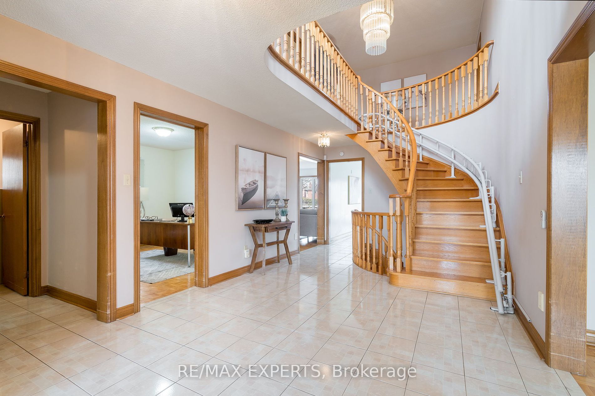 5 Cabaletta Cres