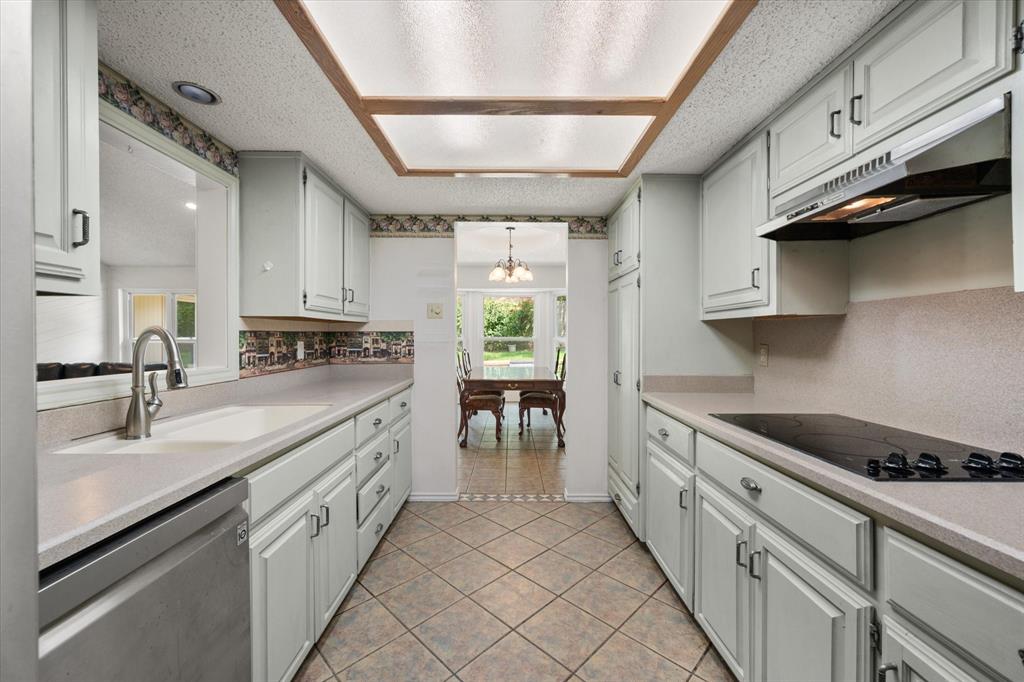 1113 Rusdell Drive
