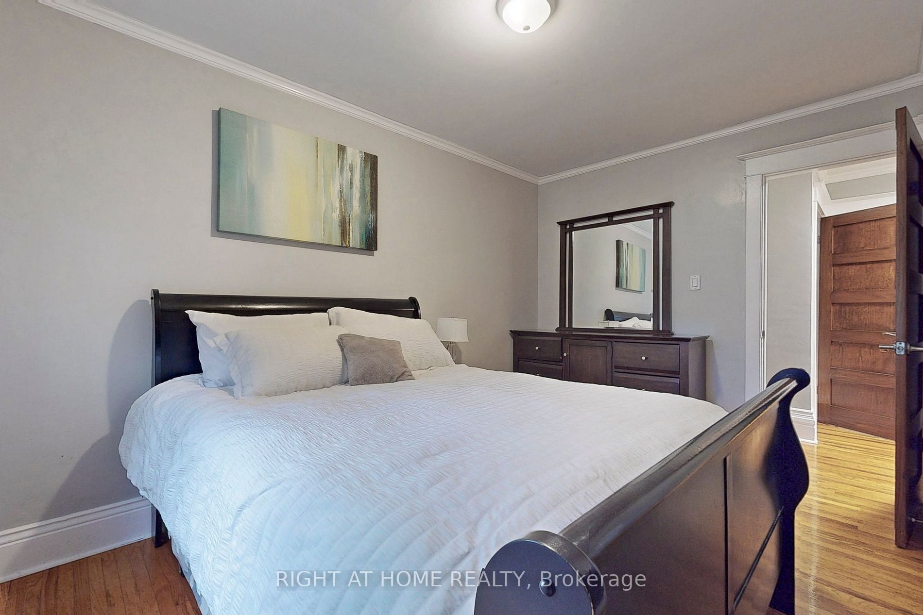 34 S Connaught Ave