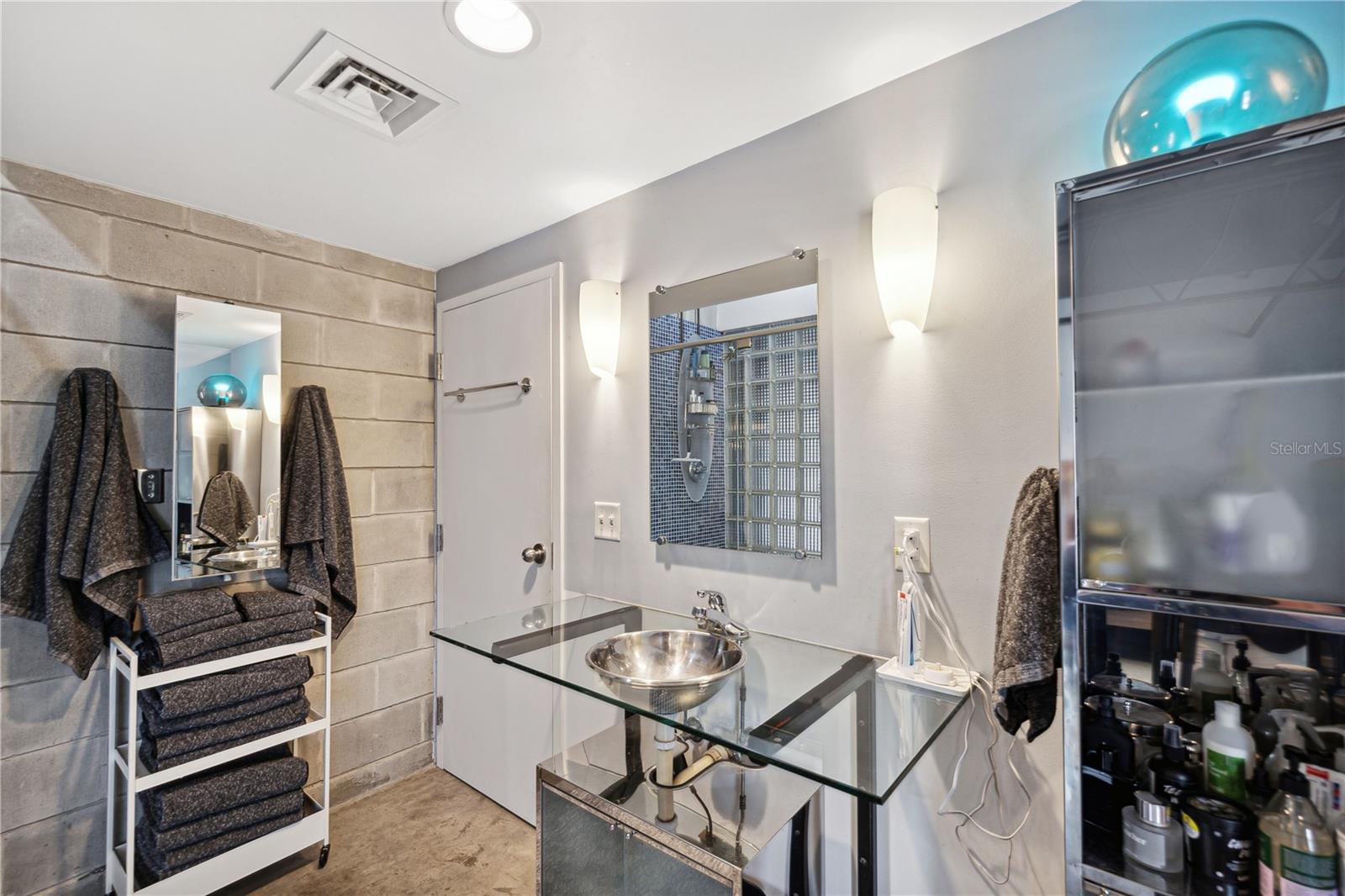 213 N 12th Street