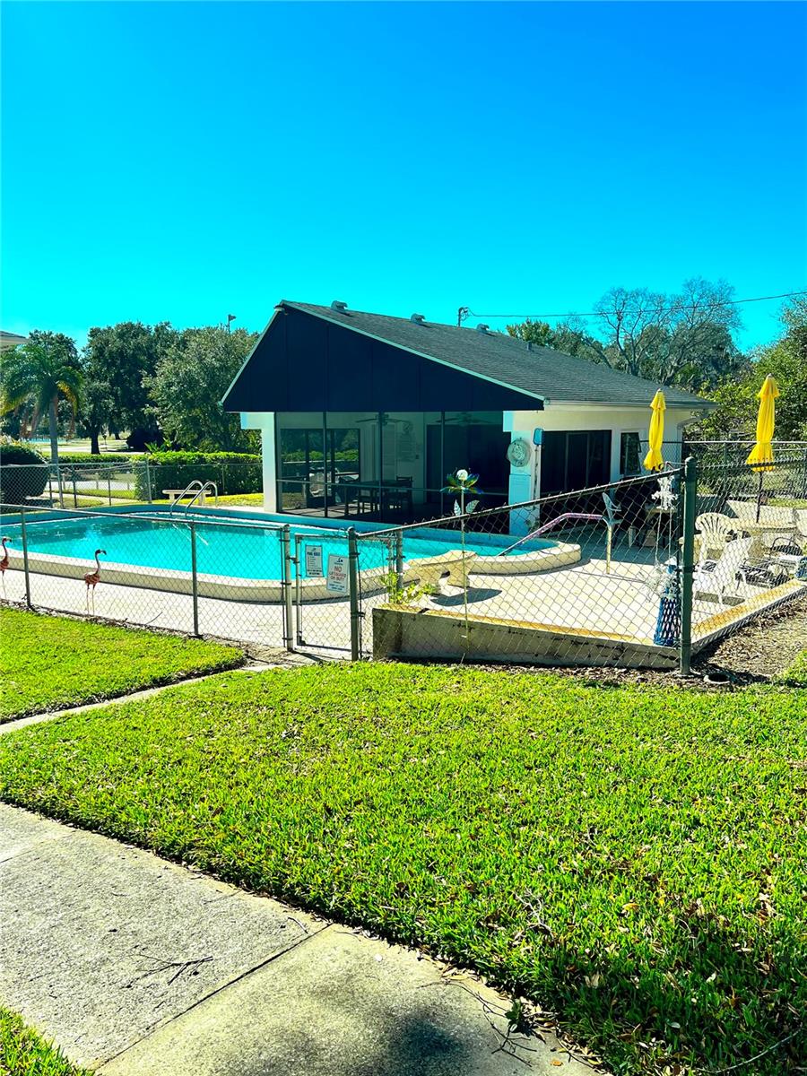 711 Springer Drive 14