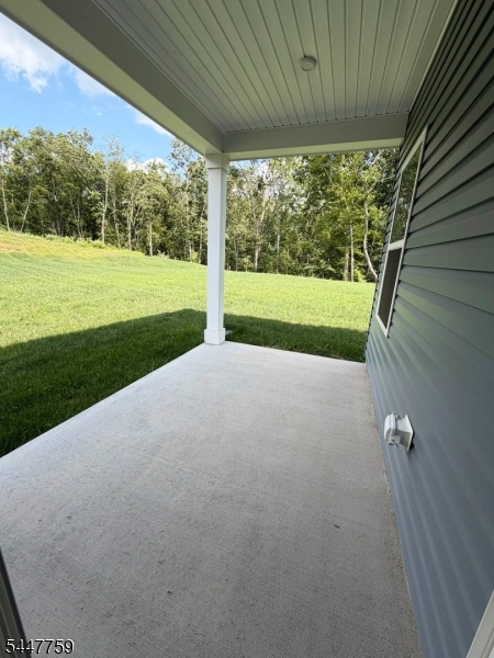 40 Thomas Knoll Blvd — photo 24 of 30