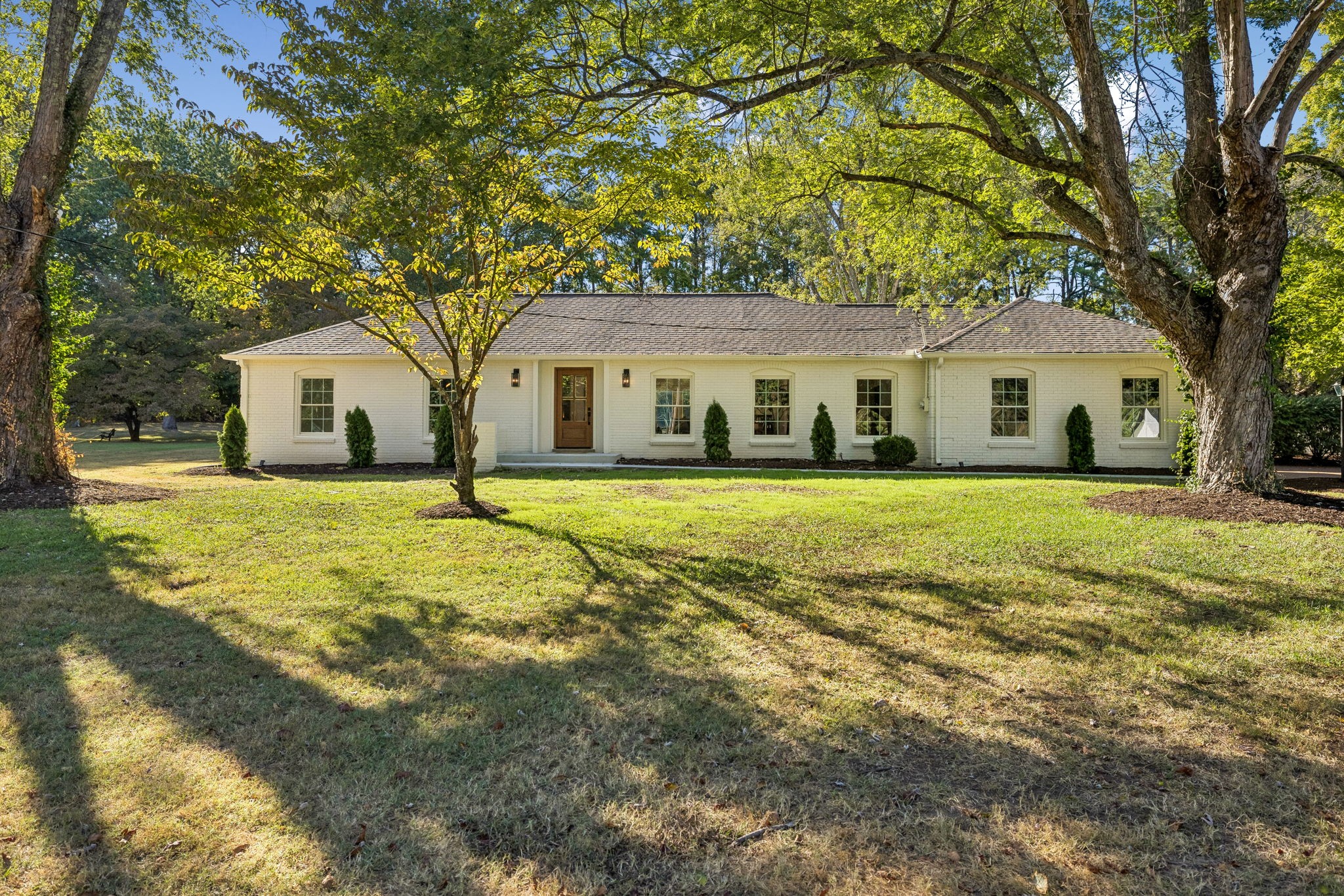1313 Lipscomb Dr