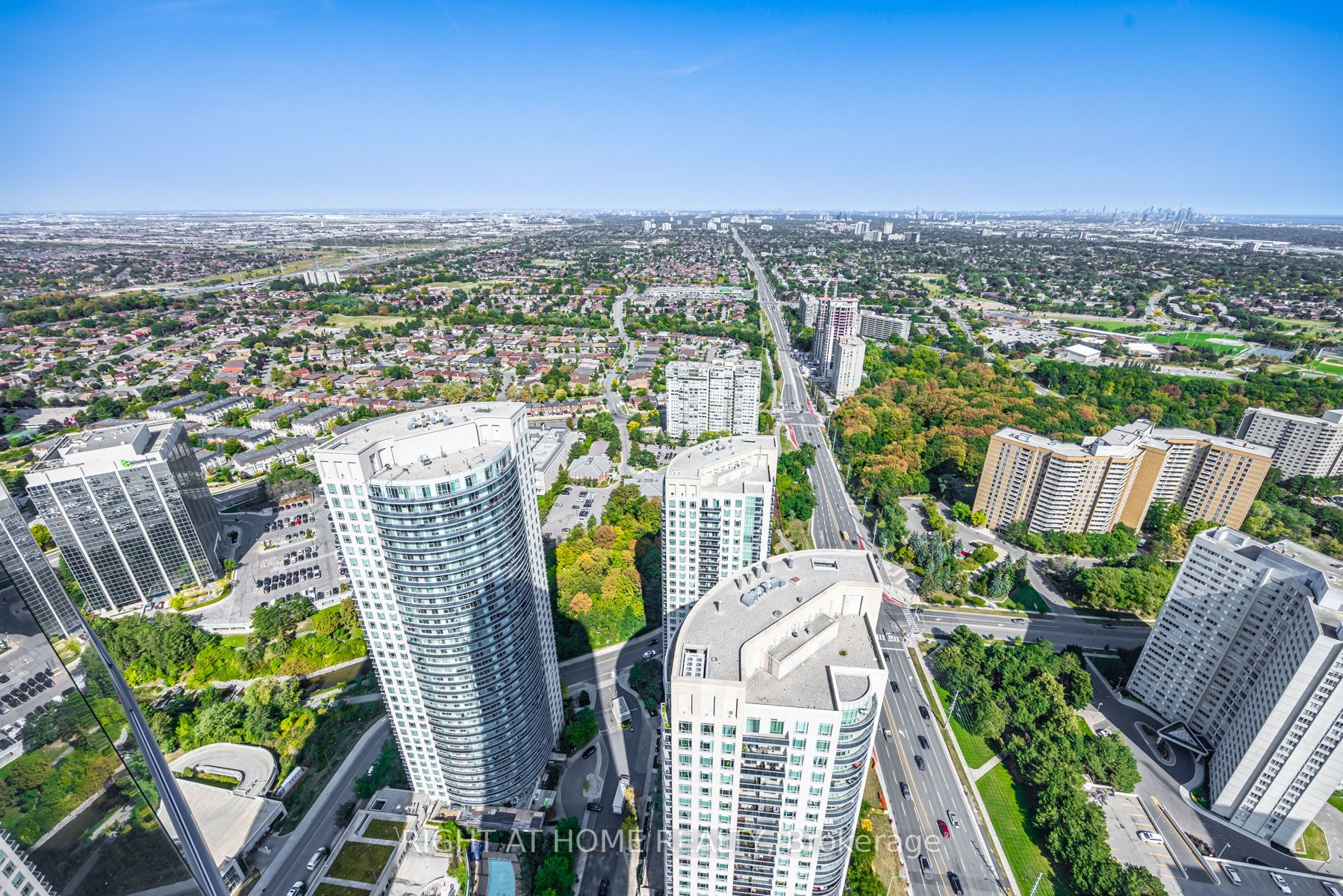 60 Absolute Ave 5208