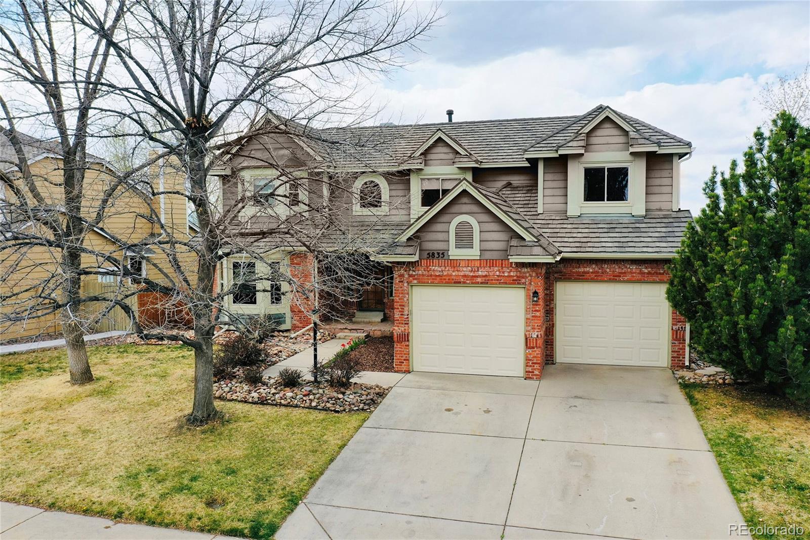 5835 S Danube Circle