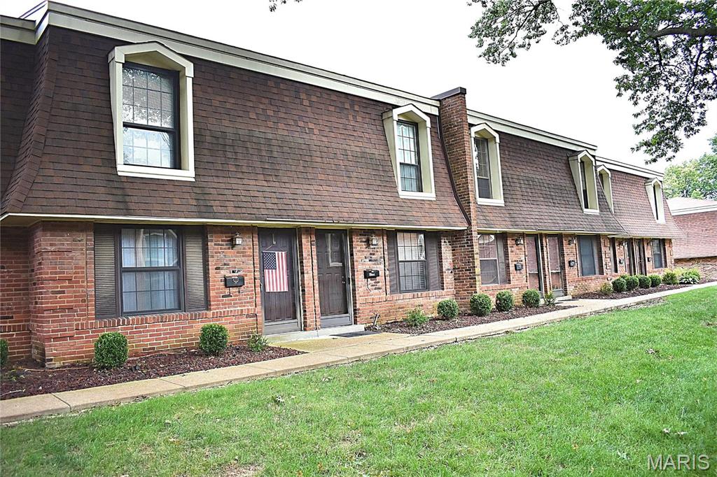 4236 Burnett Walk