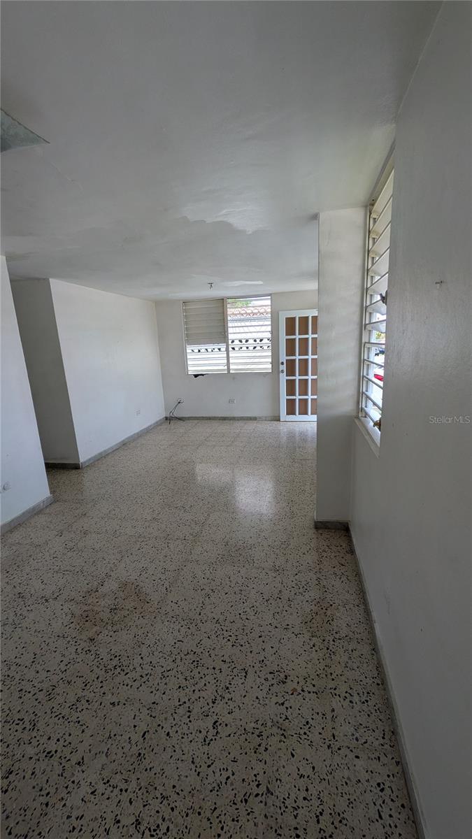 Urb. Santa Elena Calle 9 E-5