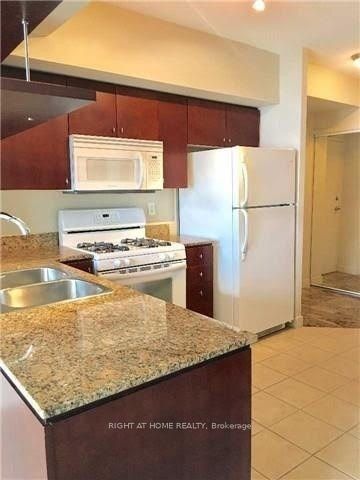 35 Mariner Terr 1205