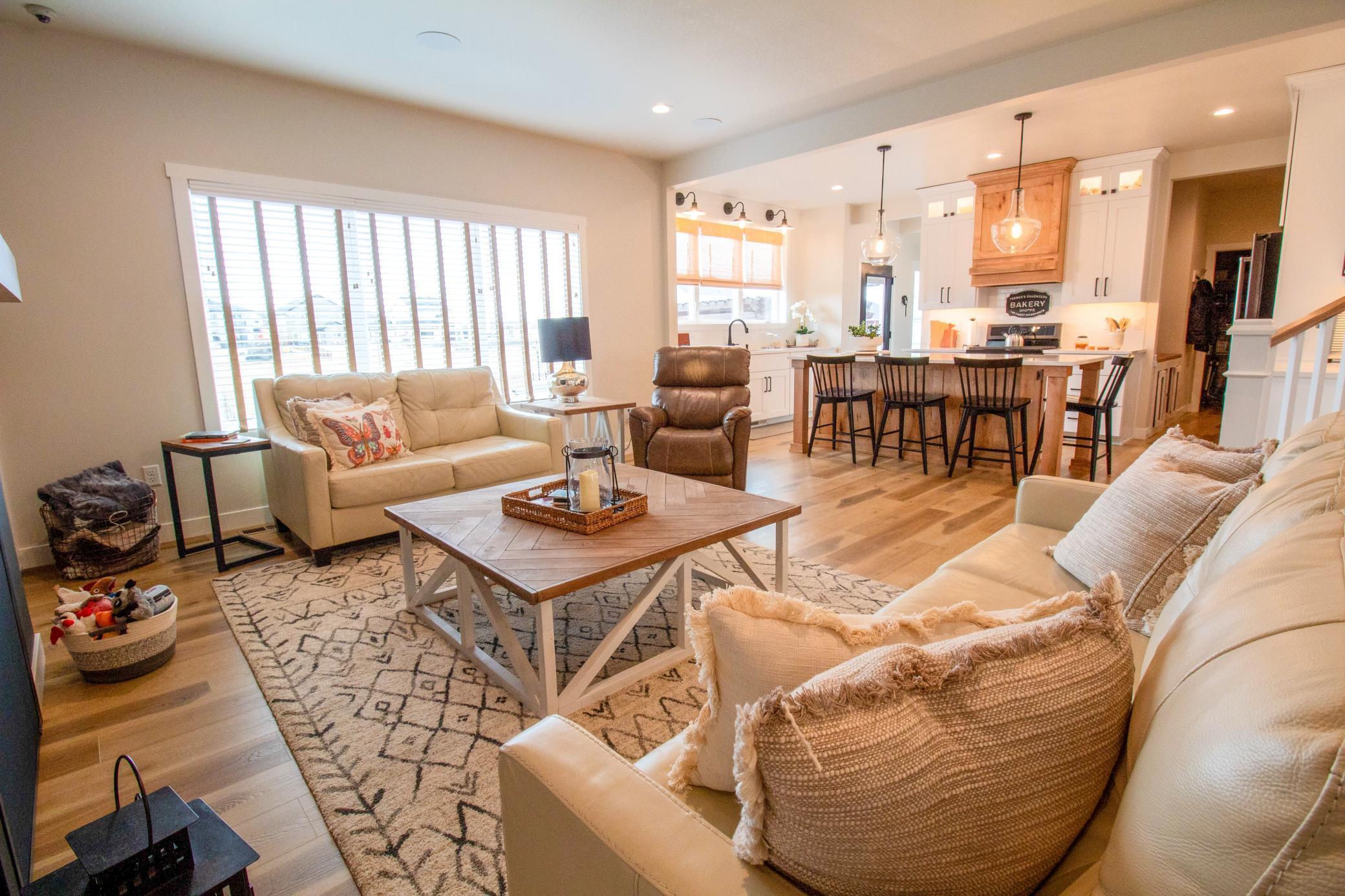 8825 Meadowlark Parkway