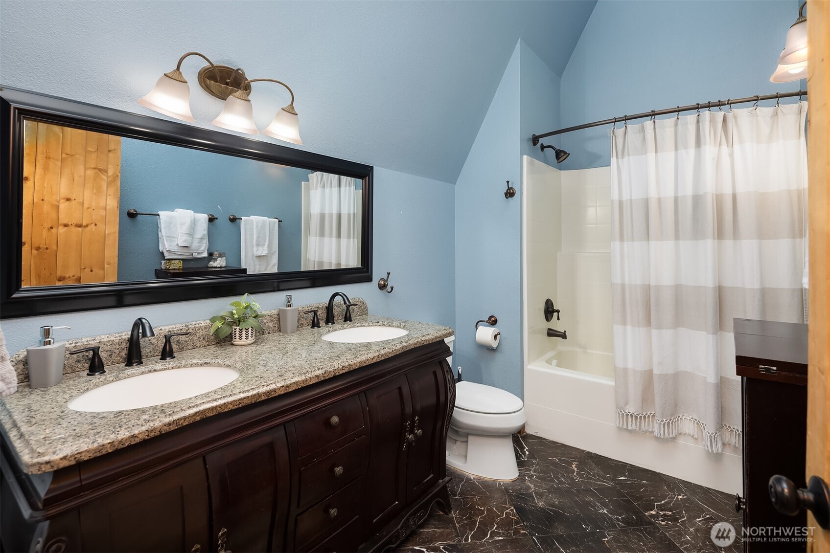 8208 219th Avenue SE