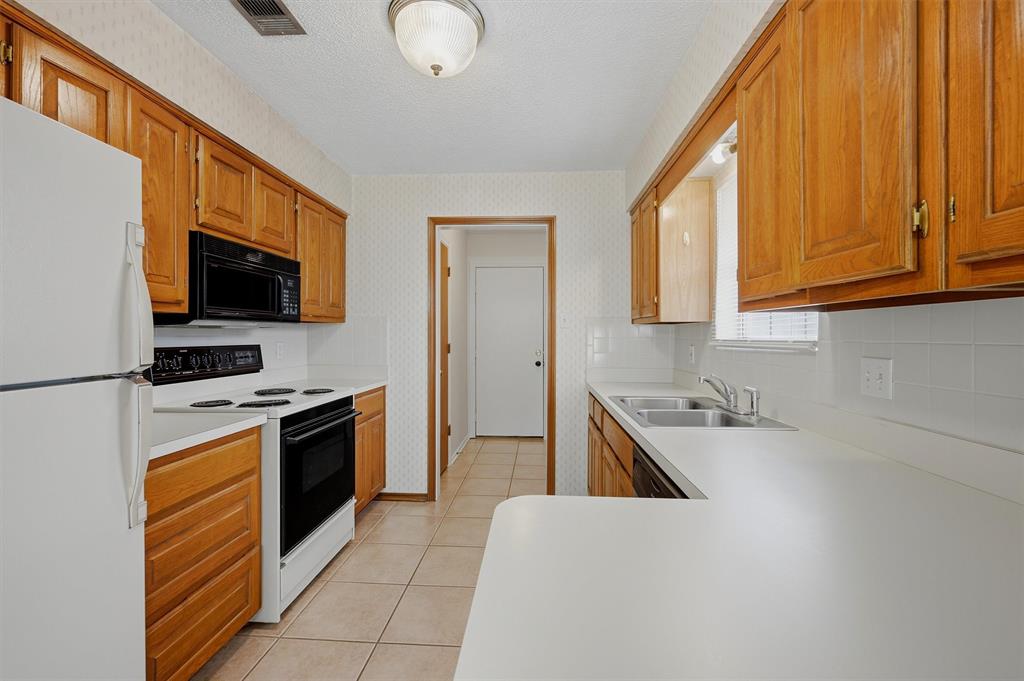 742 S Valentine Drive