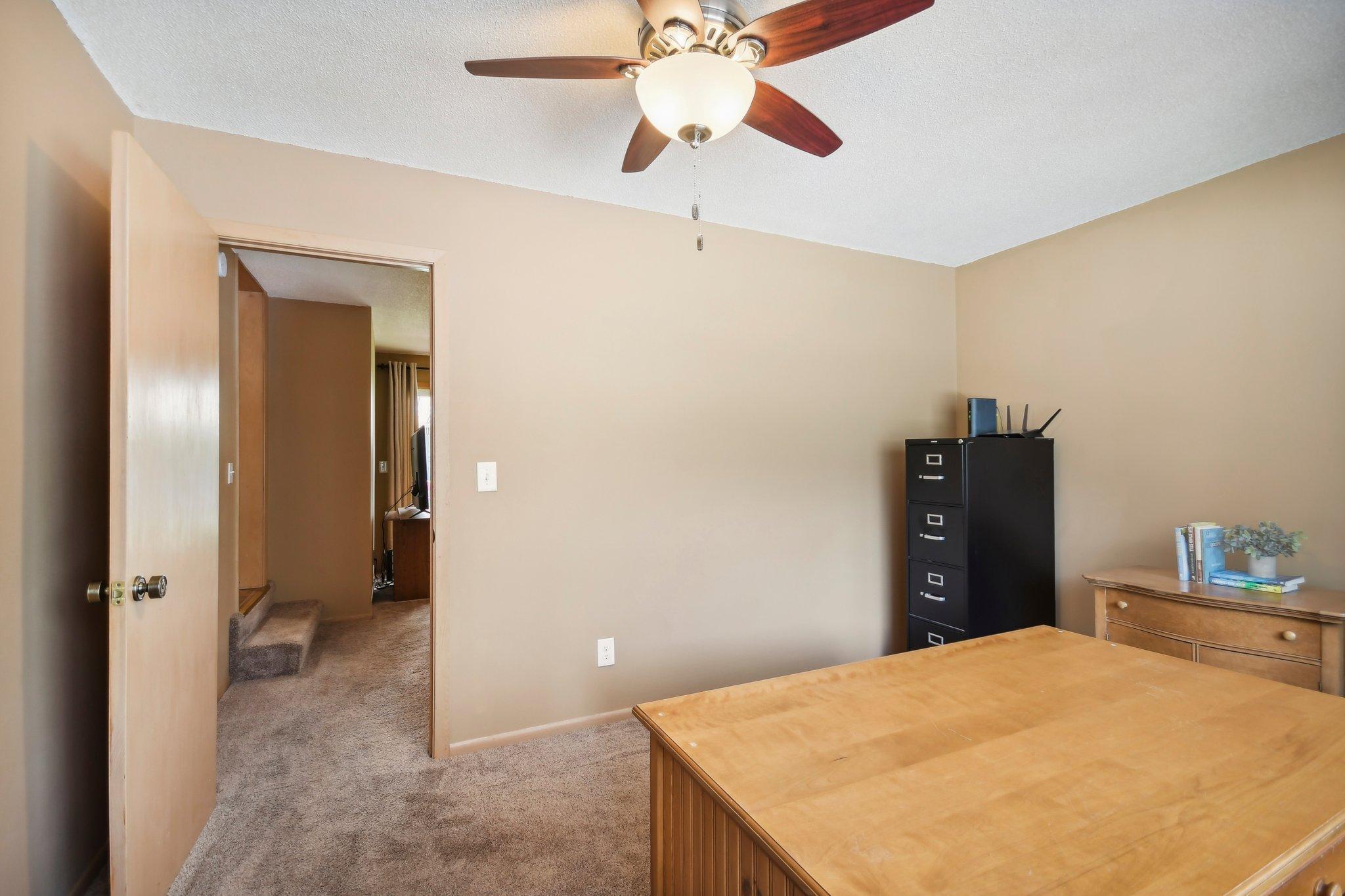 5445 Lakeview Avenue