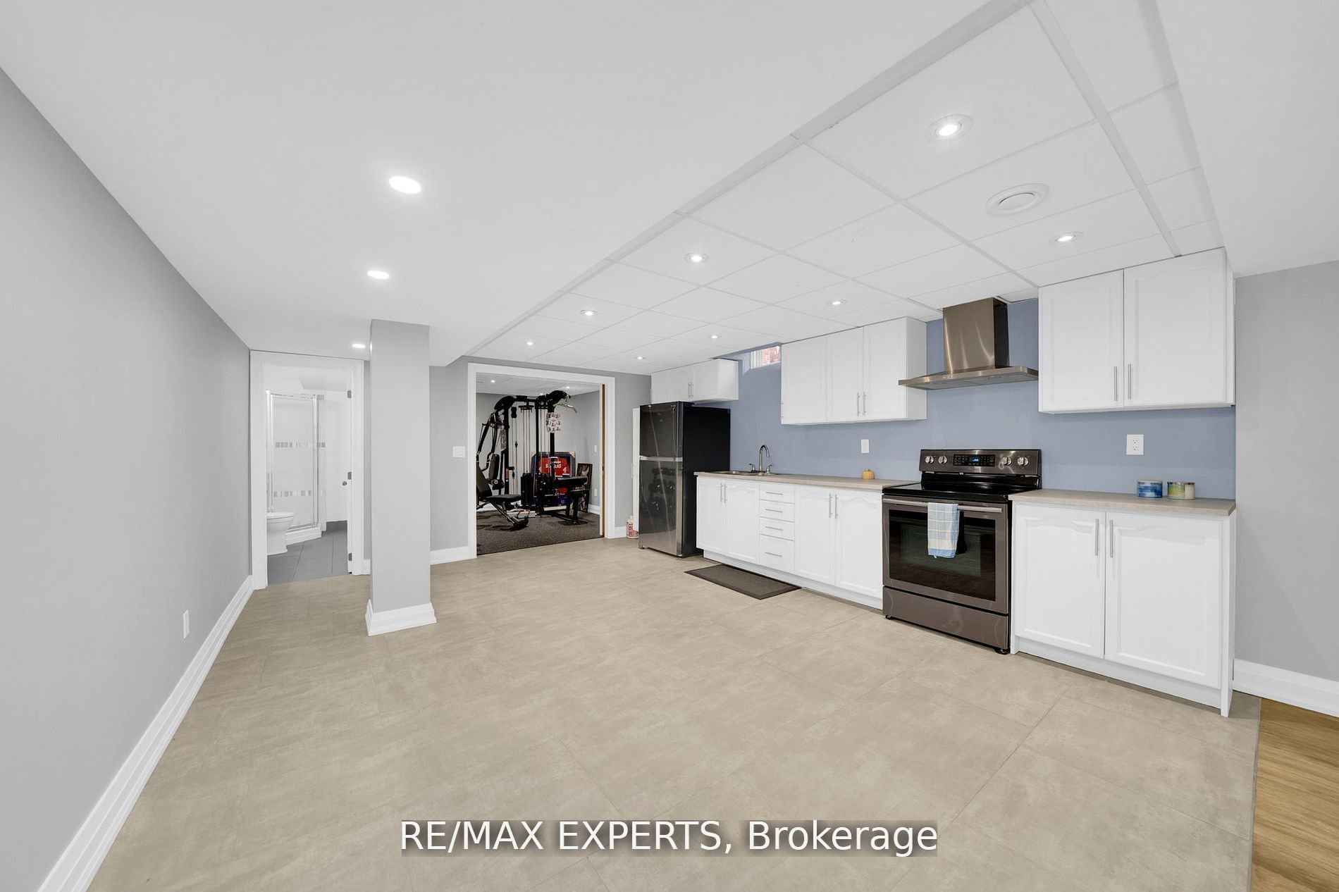 24 Bluestone St