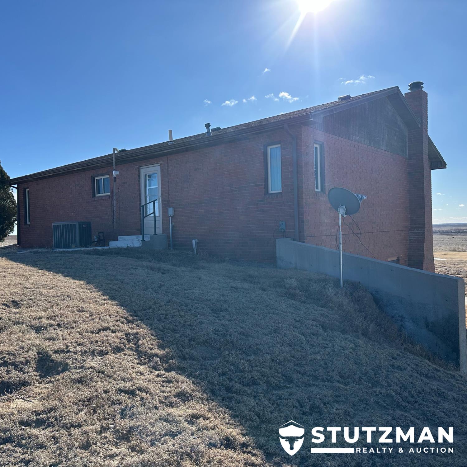 1047 Road H