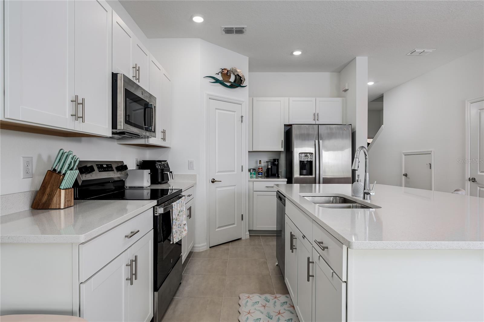 6011 Whetstone Court