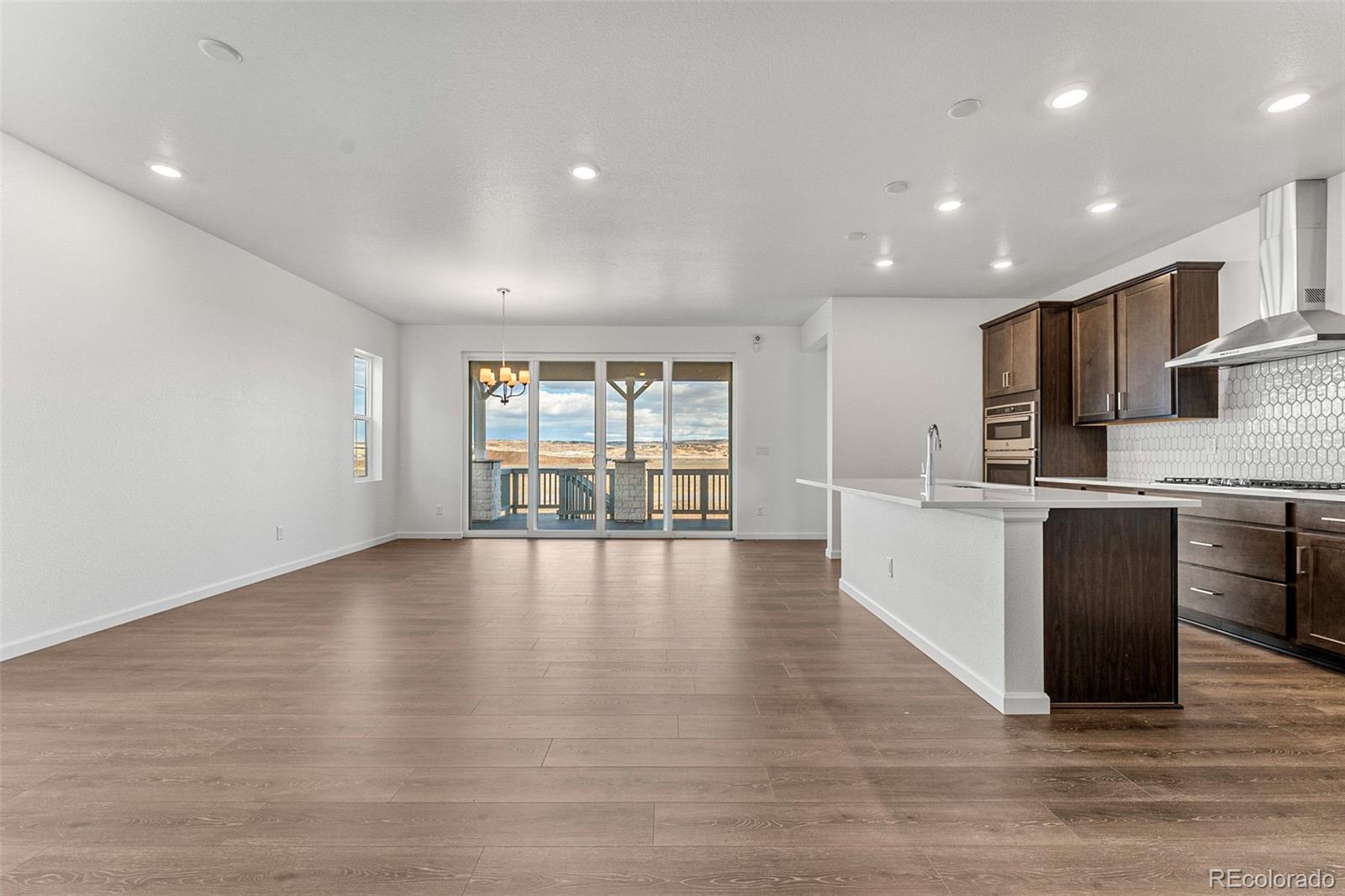8844 Whiteclover Street