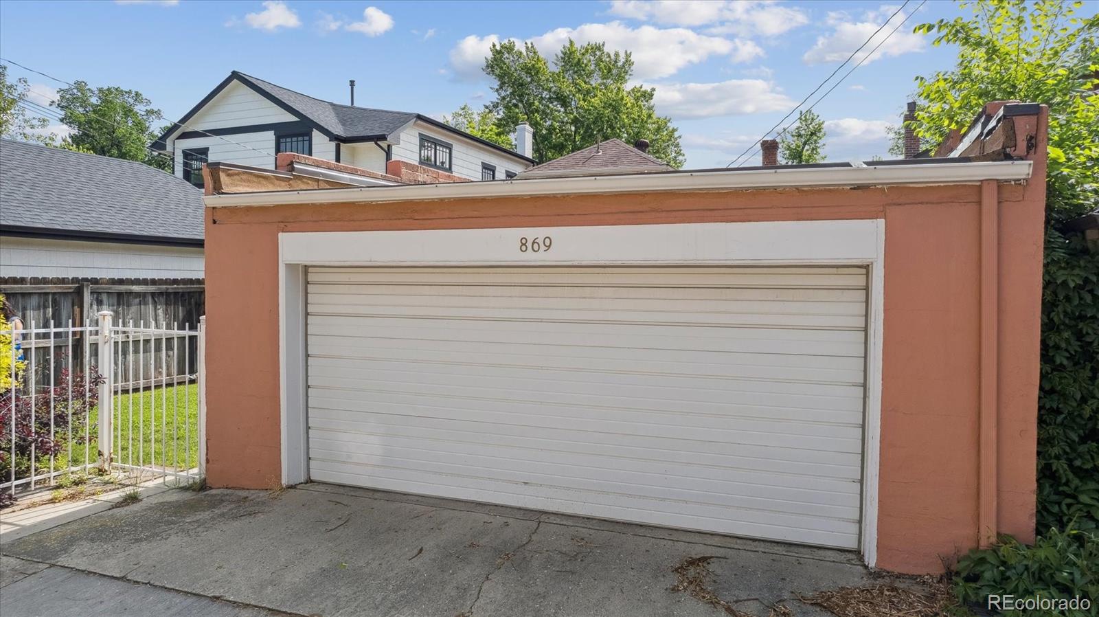 869 S Williams Street