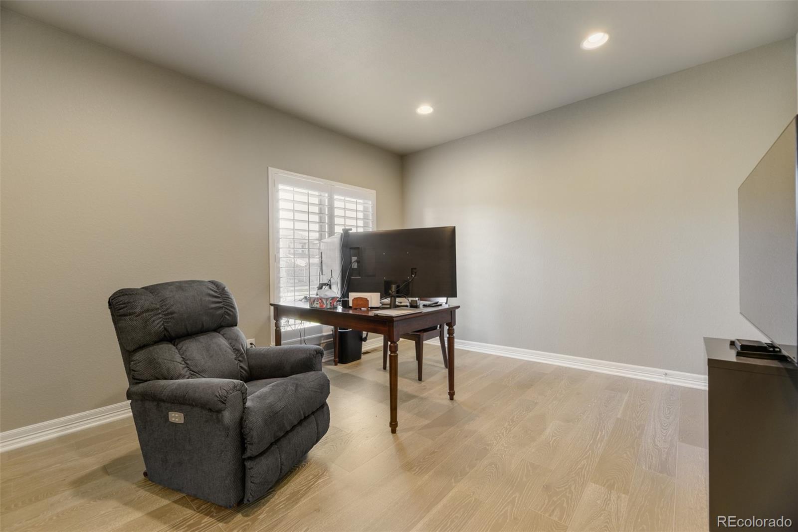 22296 Boundstone Drive