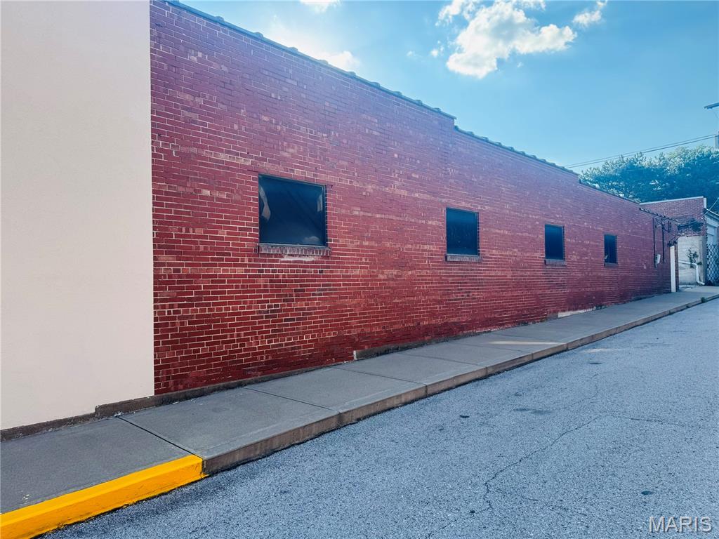 714 Broadway