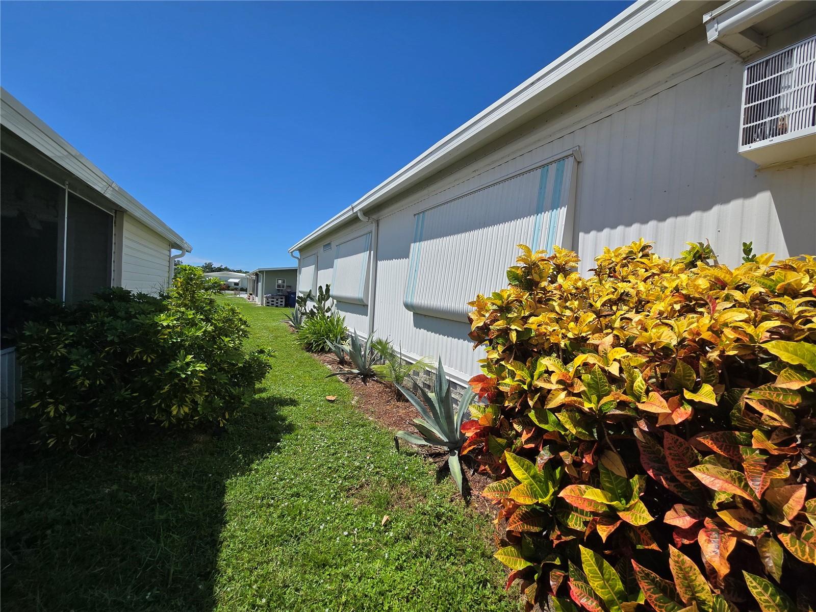 6710 36th Avenue E 37