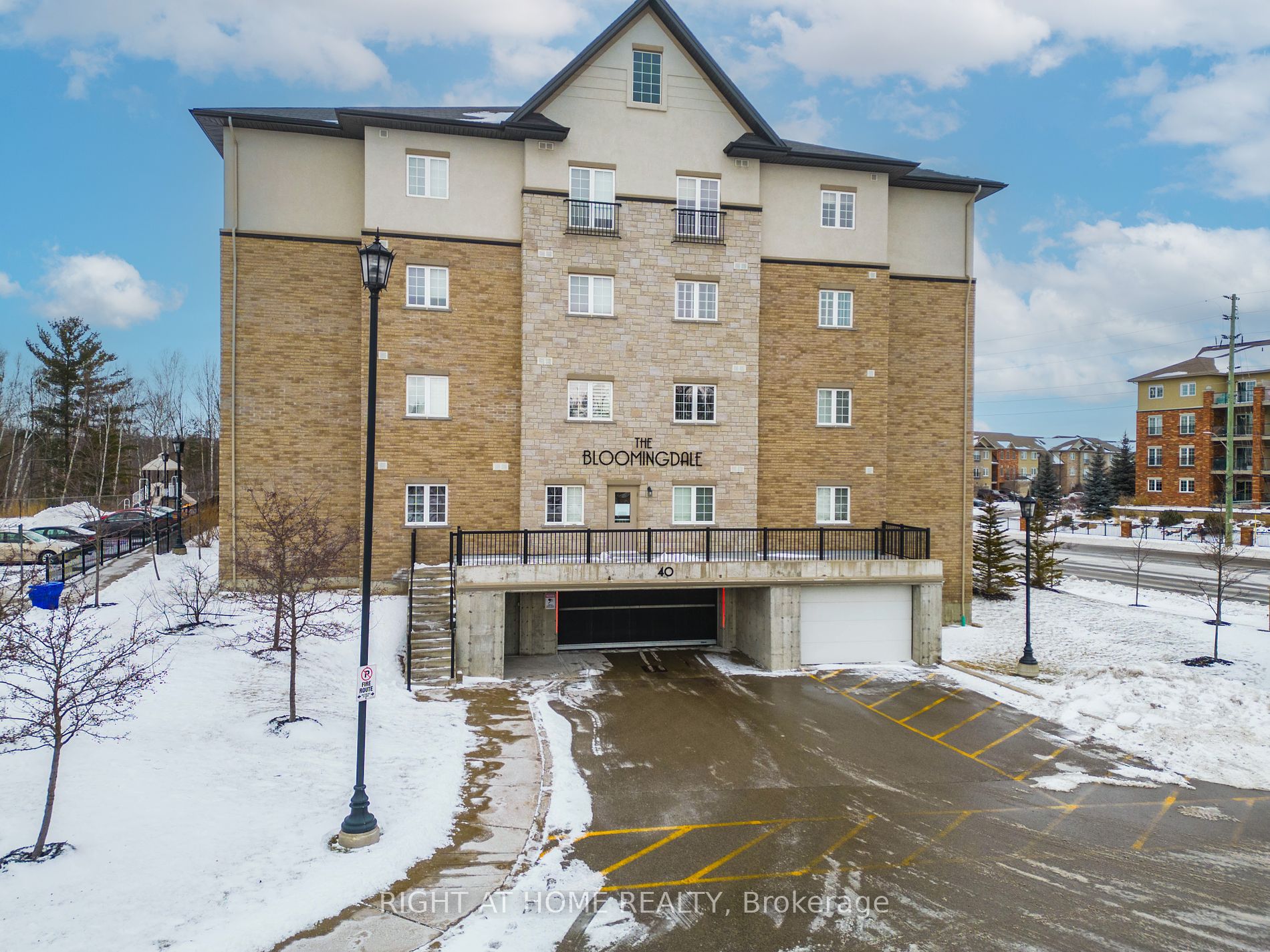 40 S Ferndale Dr 409