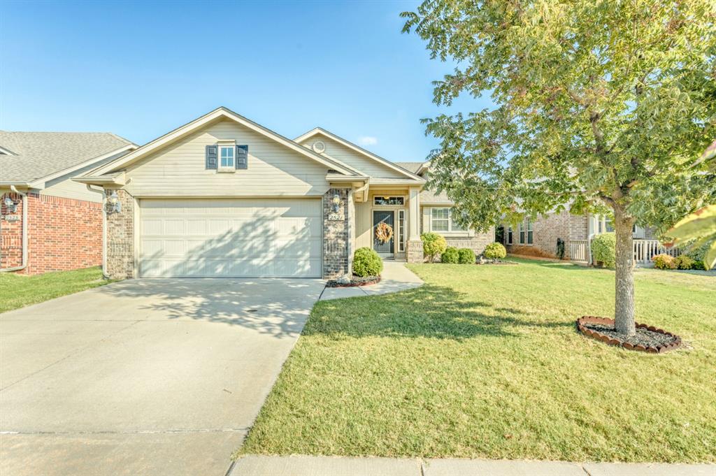 Located in the vibrant community of Valencia, which features ponds, playgrounds, splash pads, and walking trails, providing endless recreational opportunities.  Beautifully maintained, this lovely 3 bed, 2 bath home shows pride of ownership.  Light and bright, it's move-in ready!  Wonderful Deer Creek schools.  Shopping and dining are just minutes away!  It's the perfect place to call home and to grow your family.