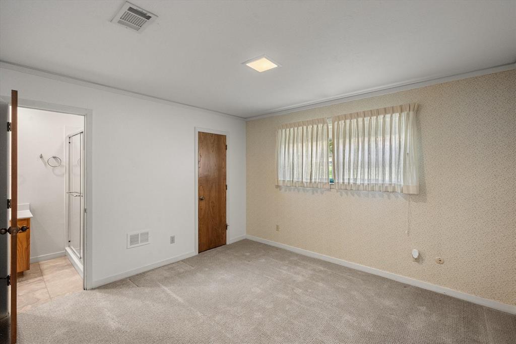 2216 Shadywood Court