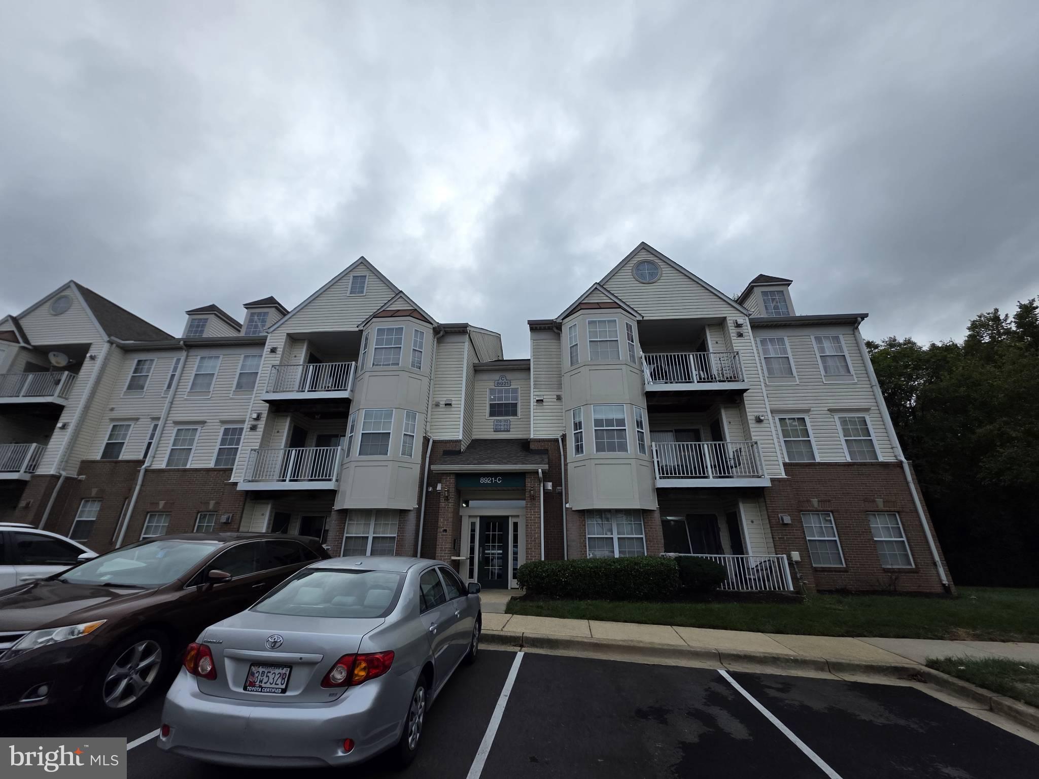 8921 Town Center Circle 5-109