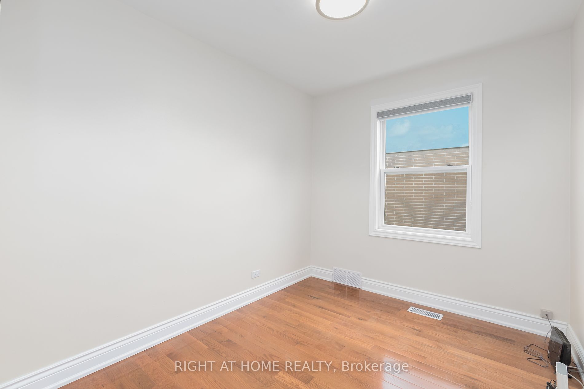 228 Greenwood Ave