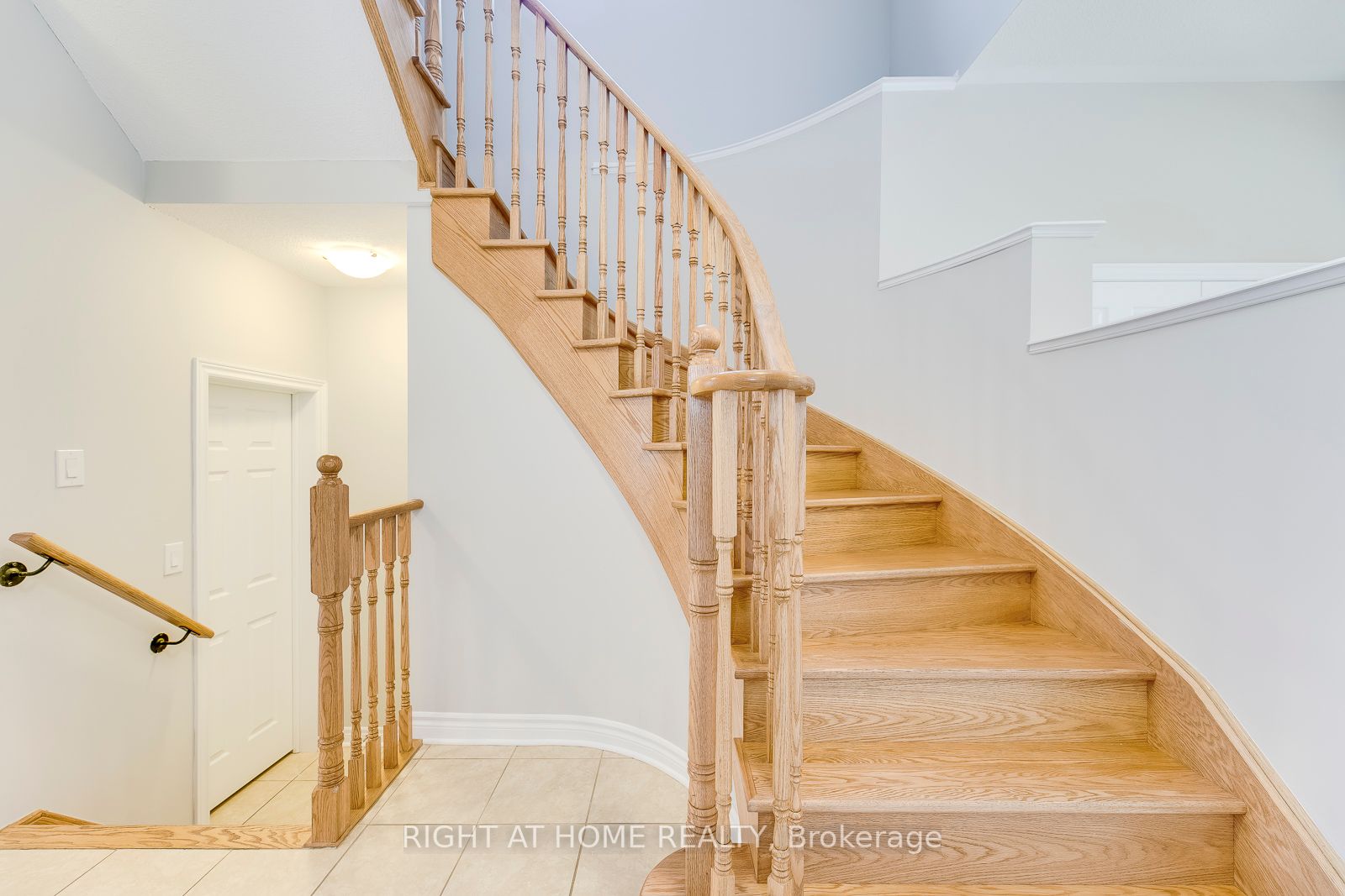 121 Orchardcroft Rd