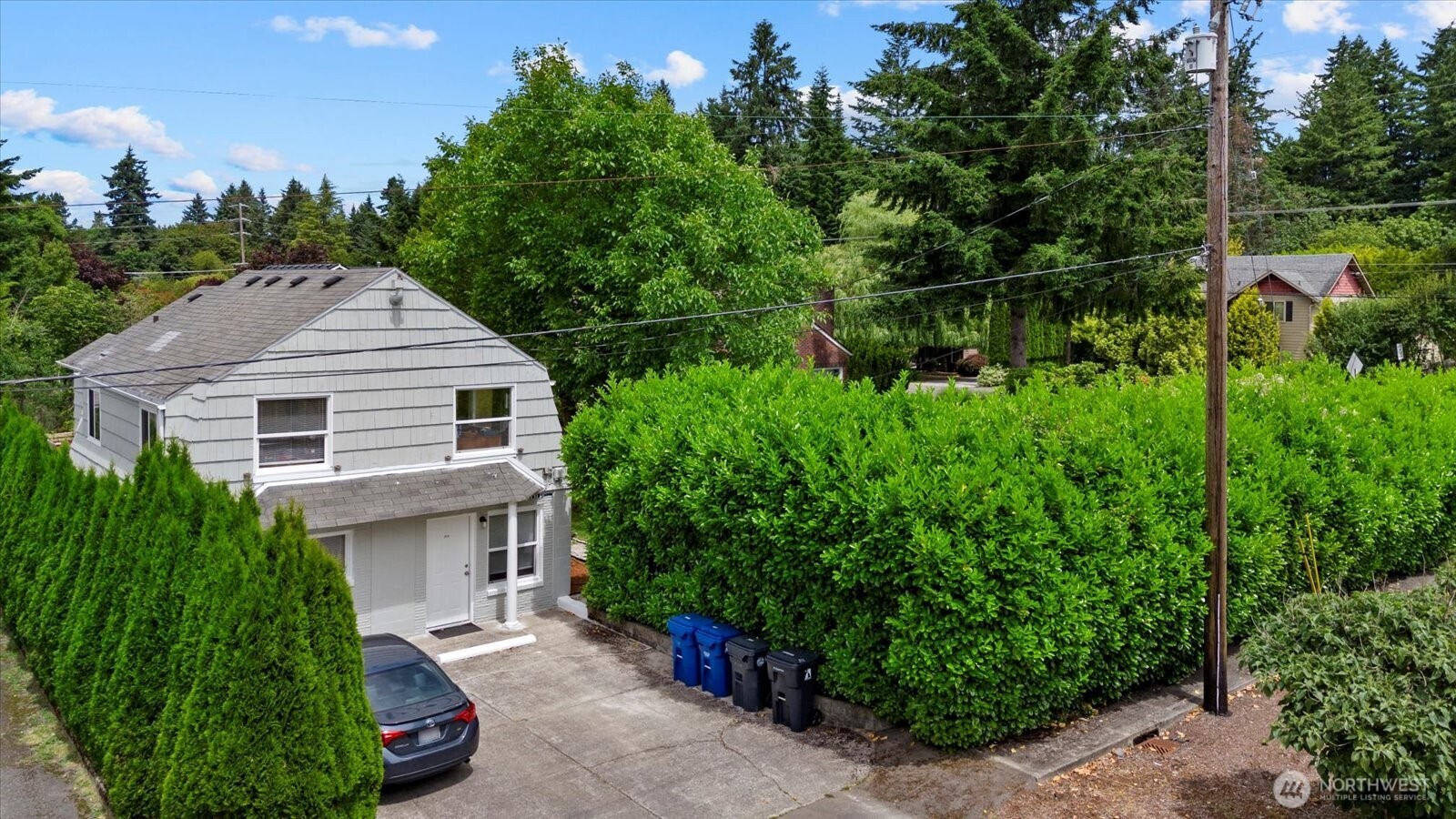 2010 Dickinson Avenue NW