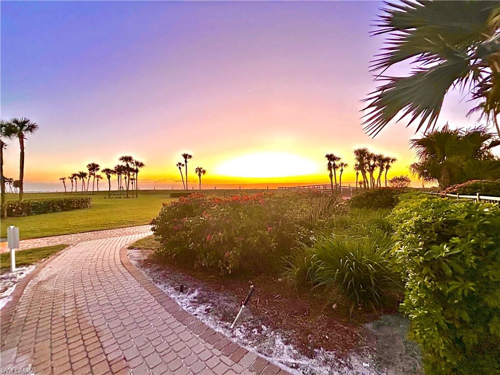 4251 Gulf Shore Blvd N 15D