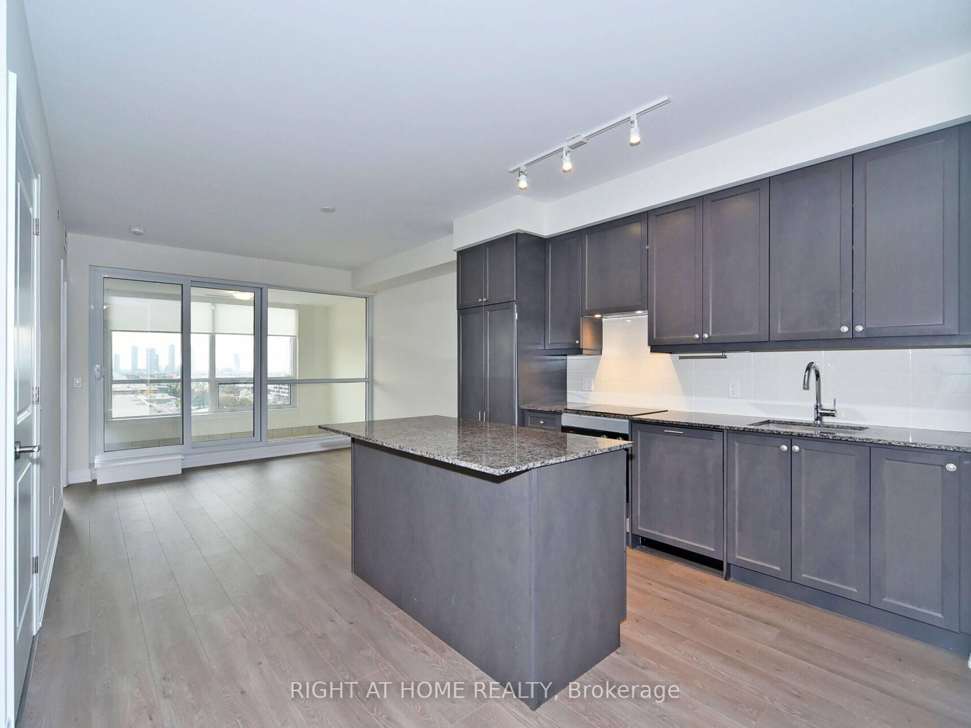 9075 S Jane St 1005
