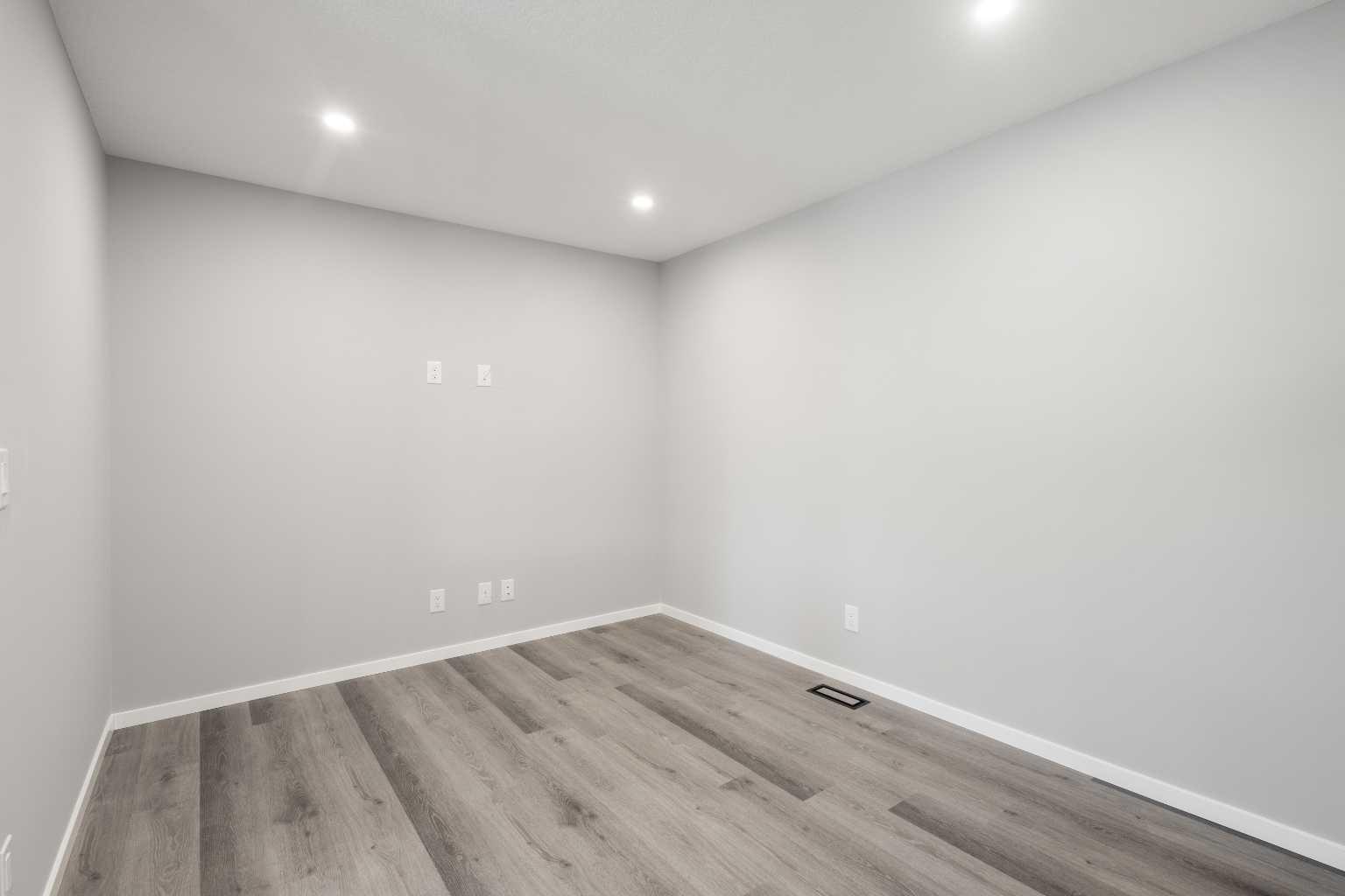 225 Yorkville Boulevard SW