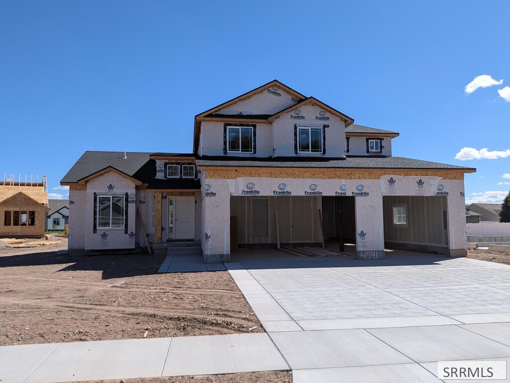 4541 Greystone