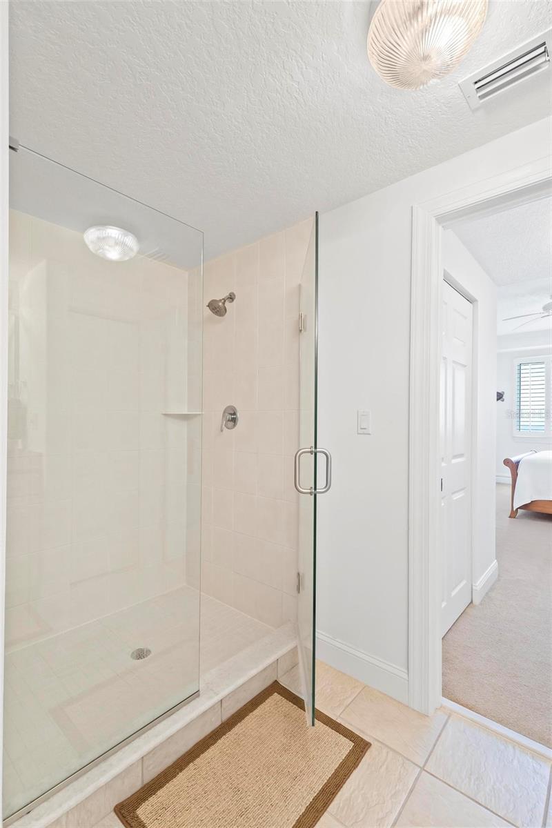 60 Surfview Drive 823