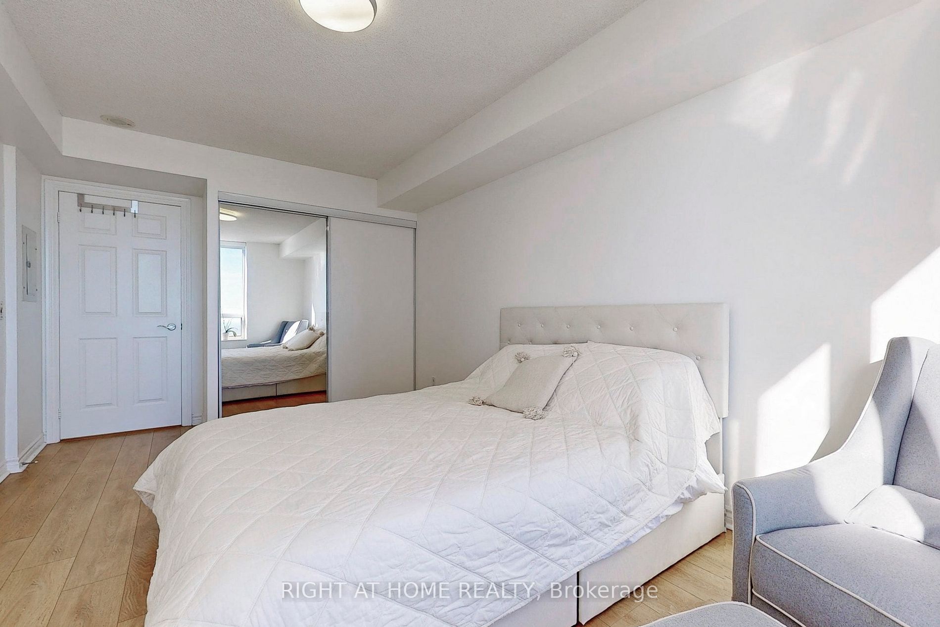 5233 Dundas St W St 1927