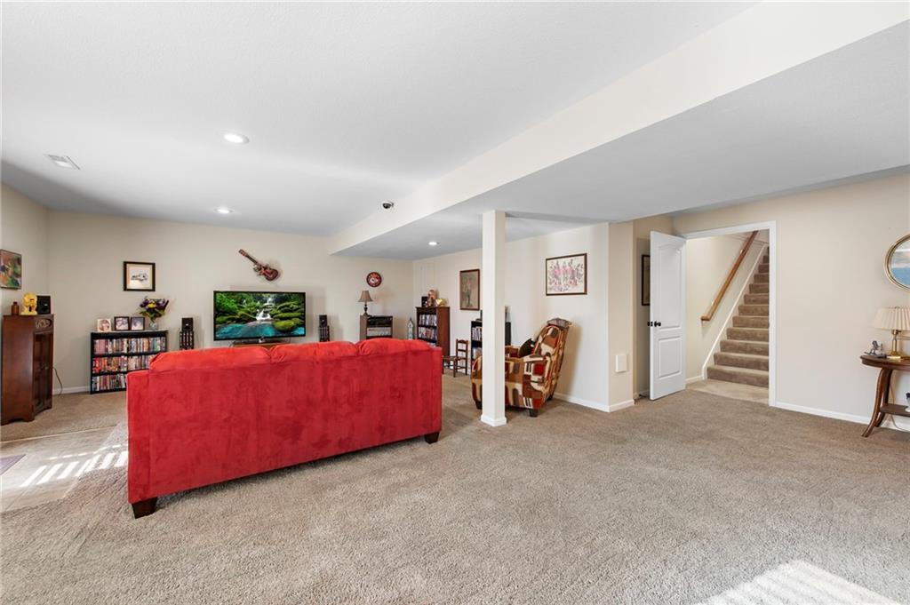 9431 N Granby Avenue