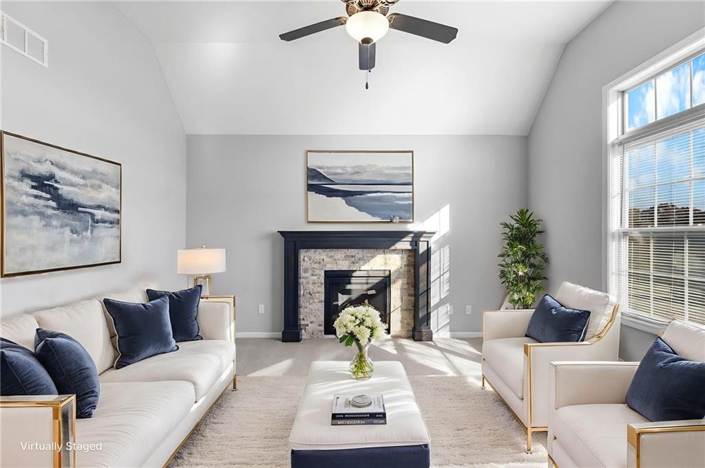 6720 N Cypress Avenue