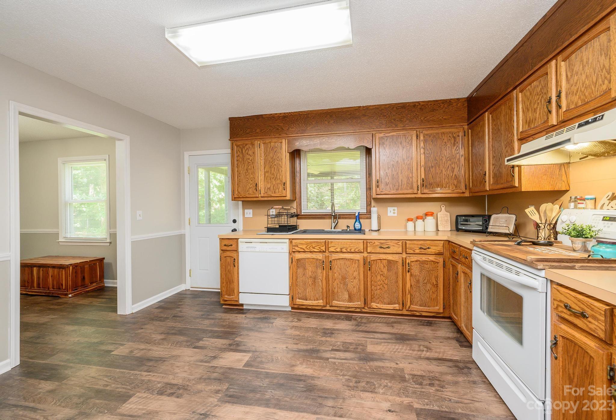 117 Windy Oaks Court