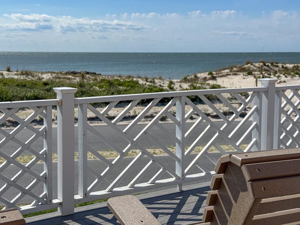 212 Bay Ave 9A