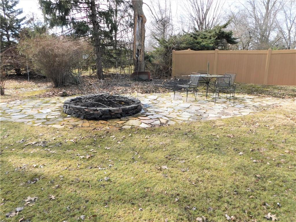 103 W Poplar Drive