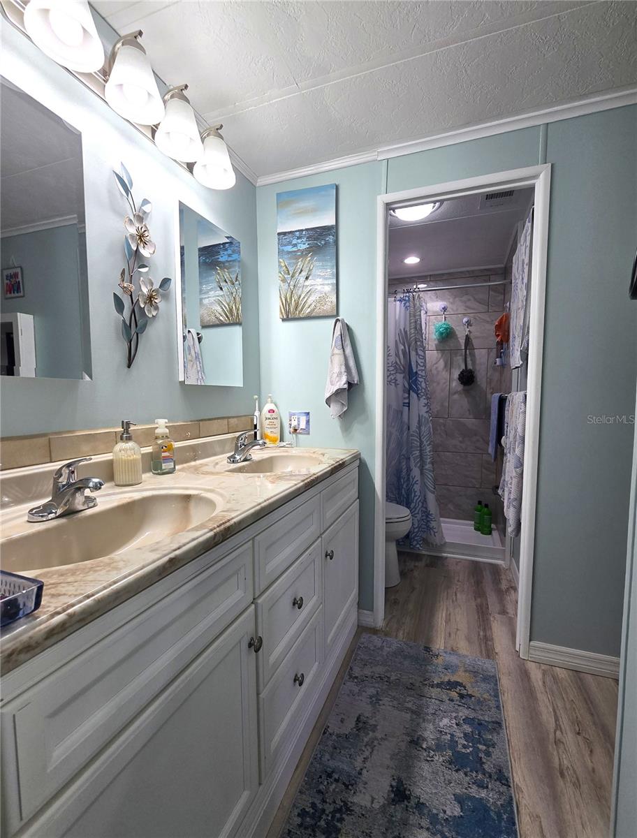 5619 Bayshore Road 435