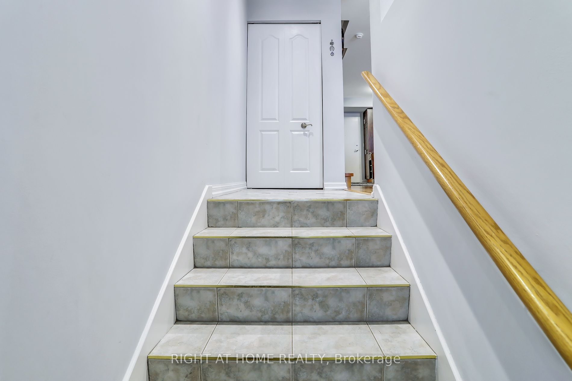 1881 Mcnicoll Ave 105