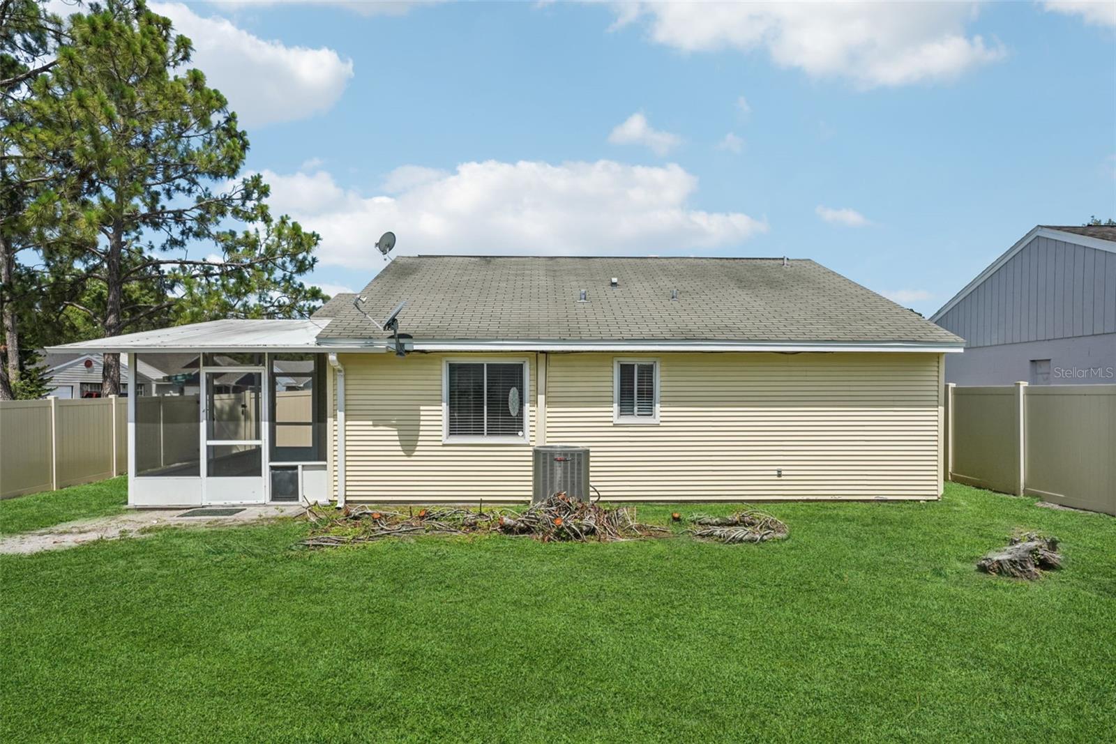 8201 Clermont St