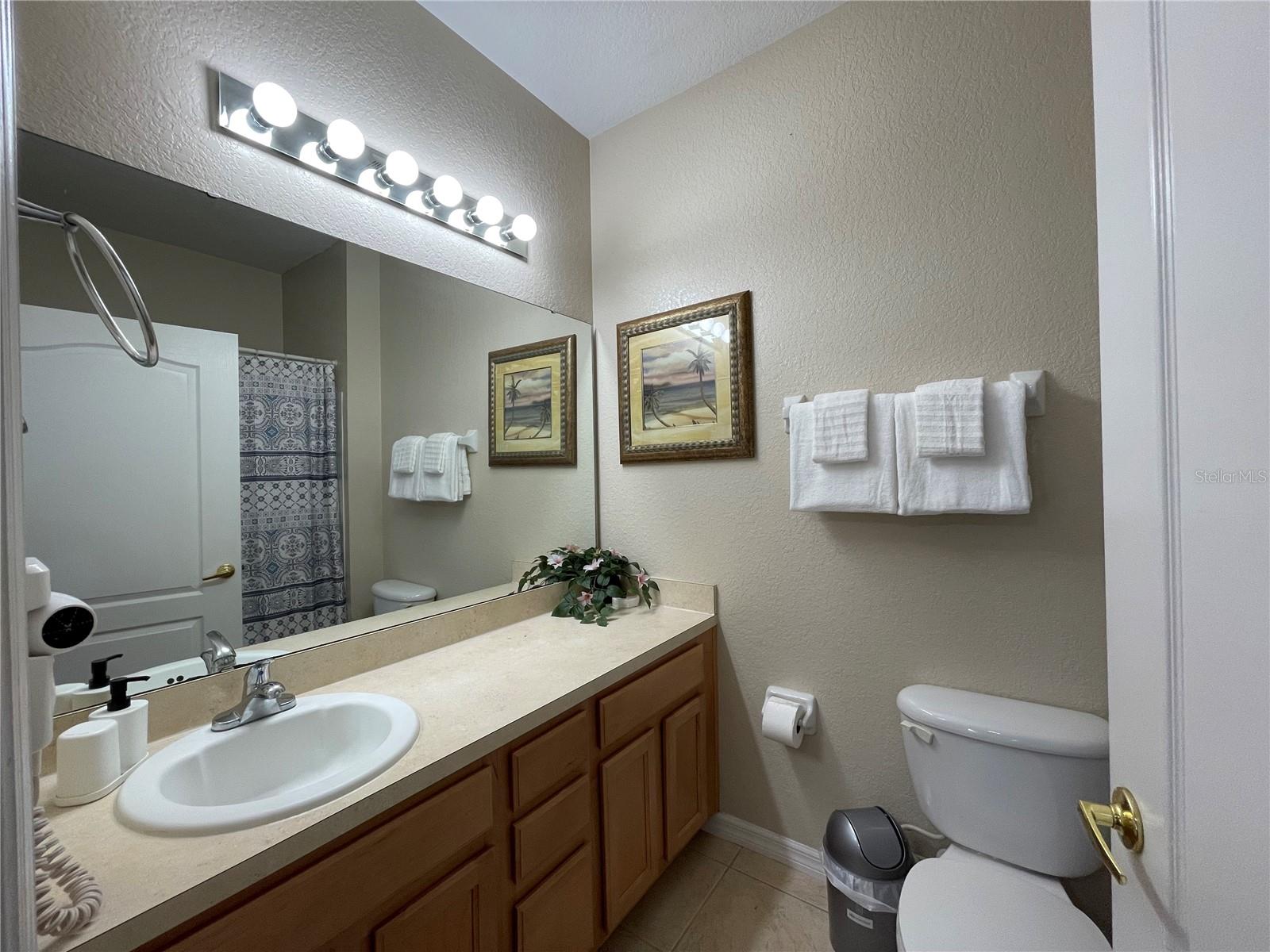 2432 Caravelle Circle