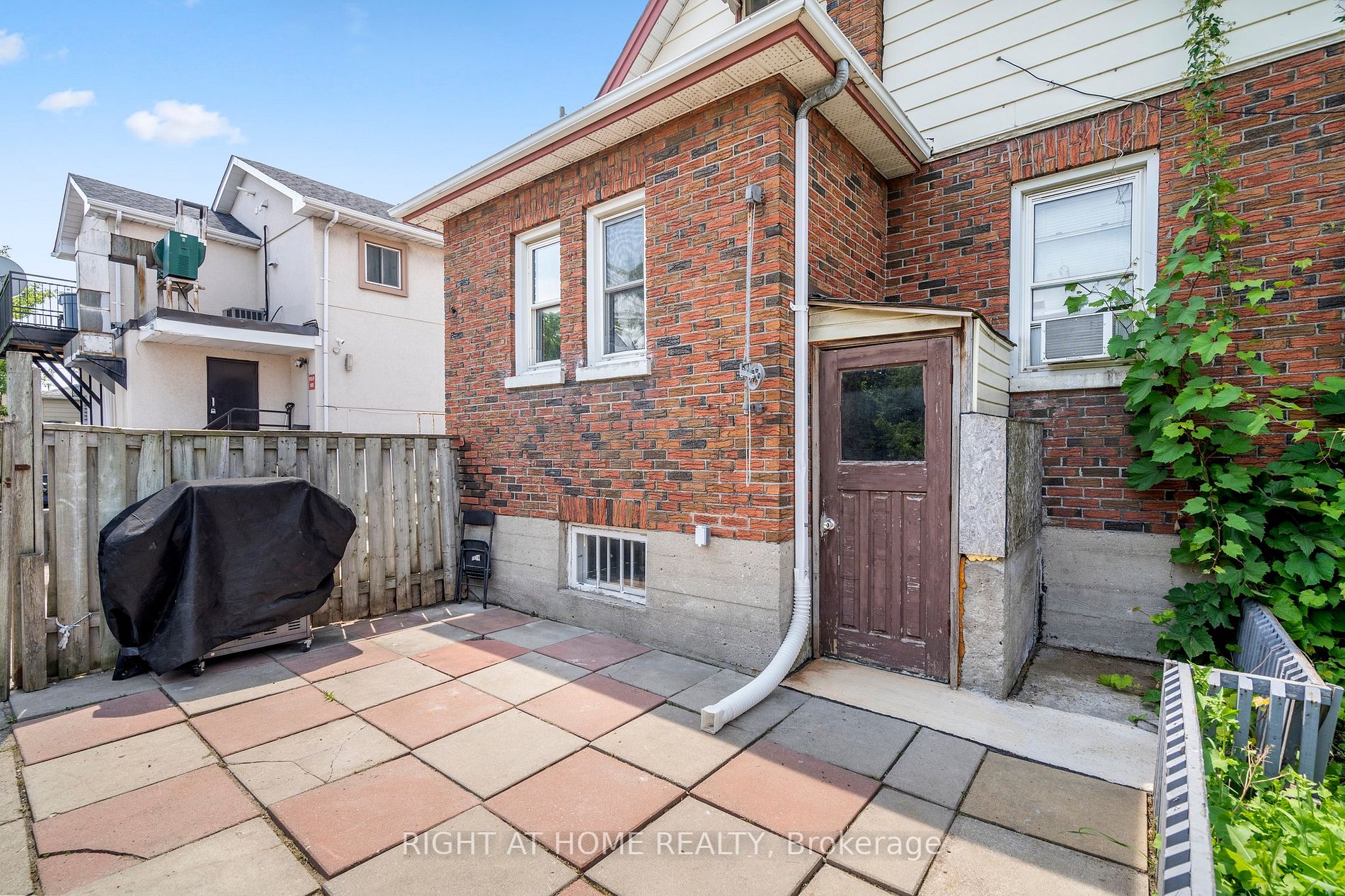 559 S Ritson Rd