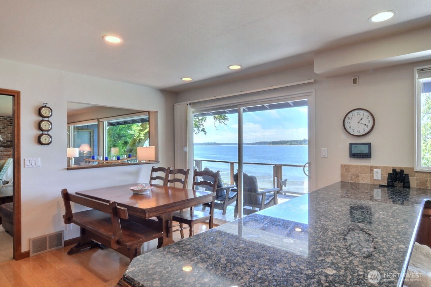 7504 Crescent Beach Road NW