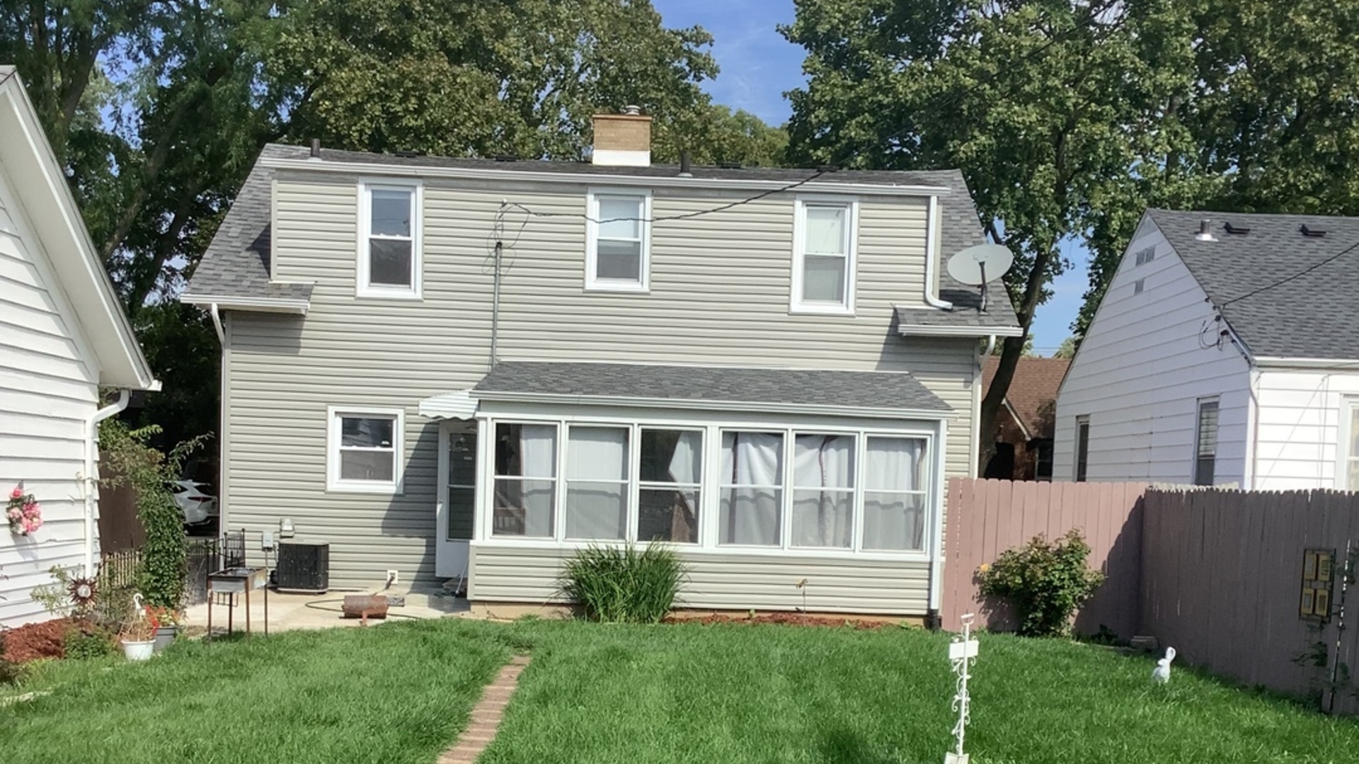 1016 John Street