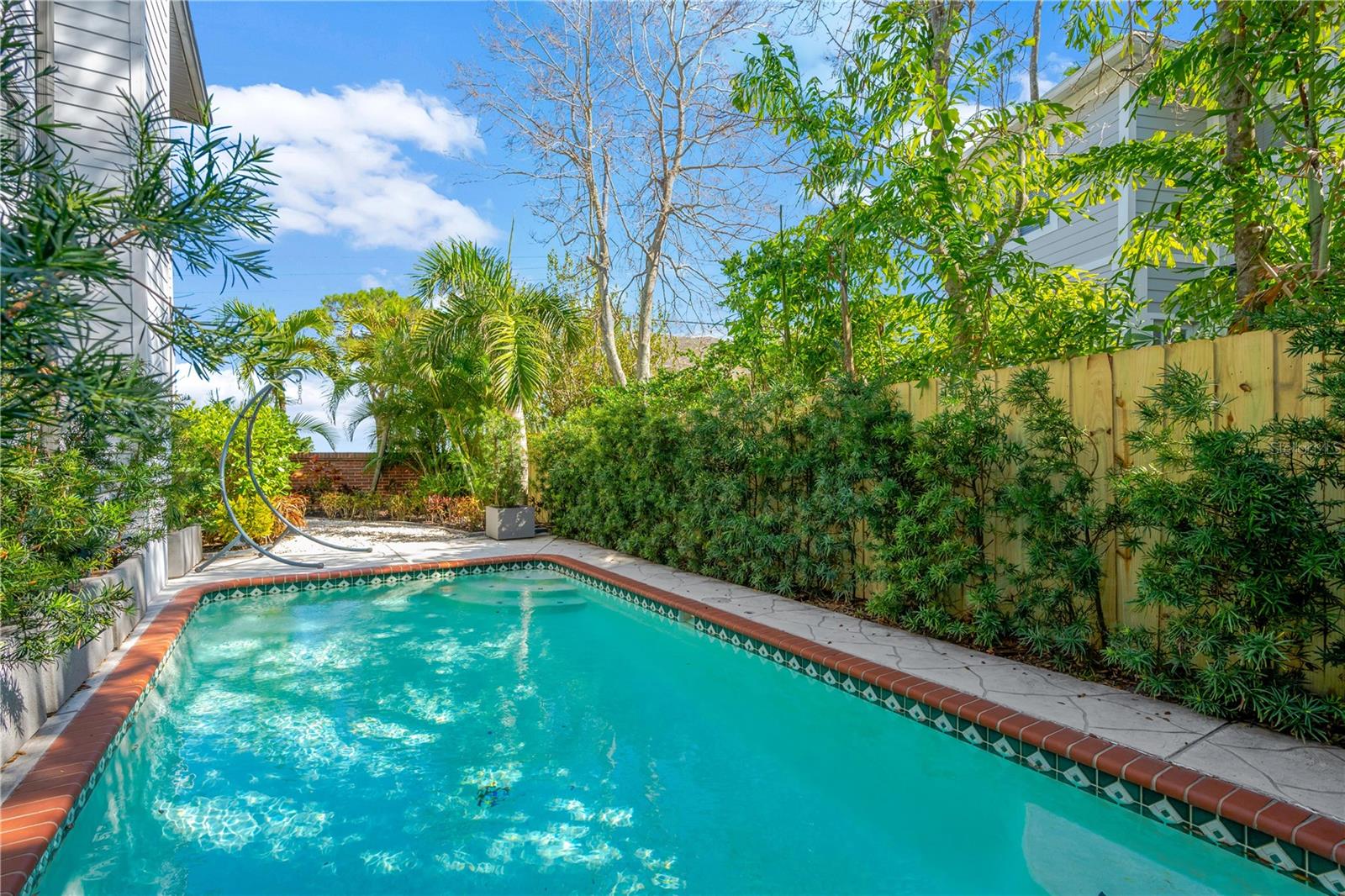2802 Northpointe Lane